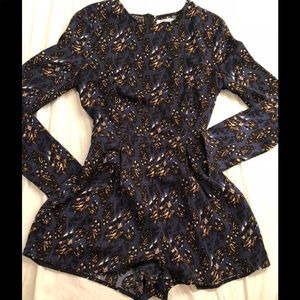 Long sleeve animal print romper